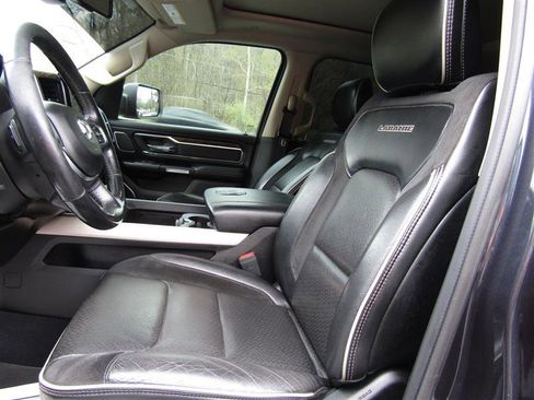 Used 2019 RAM 1500 Laramie image 12