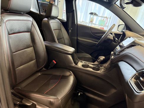 Used 2022 Chevrolet Equinox RS w/ RS Leather Package image 23