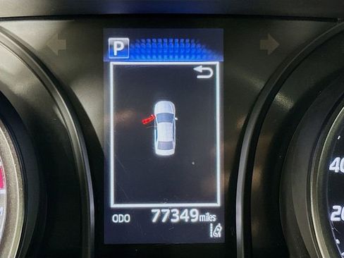 Used 2022 Toyota Camry SE image 7