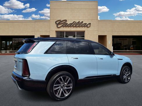 New 2026 Cadillac Vistiq Sport w/ LPO, Floor Liner Package AWD/4WD image 3