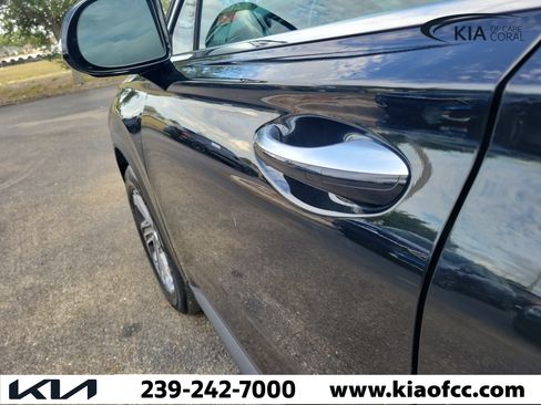 Used 2023 Hyundai Santa Fe SEL FWD image 11