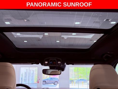 Used 2024 Jeep Grand Cherokee Limited w/ Black Appearance Package image 8