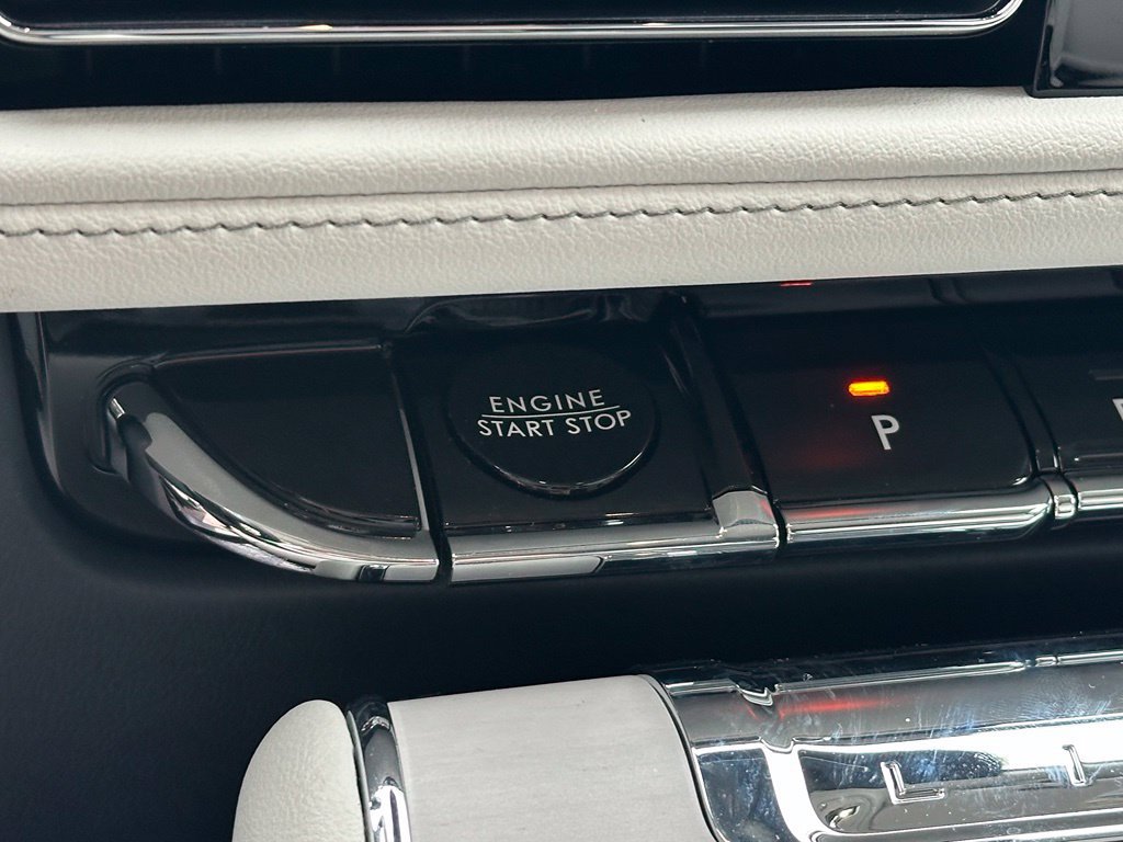 New 2027 Lincoln Aviator Reserve AWD/4WD image 11