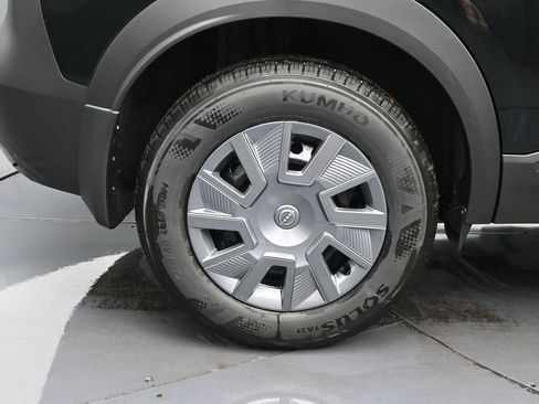 New 2026 Nissan Kicks S image 9