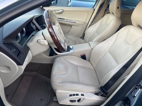 Used 2013 Volvo XC60 3.2 image 11