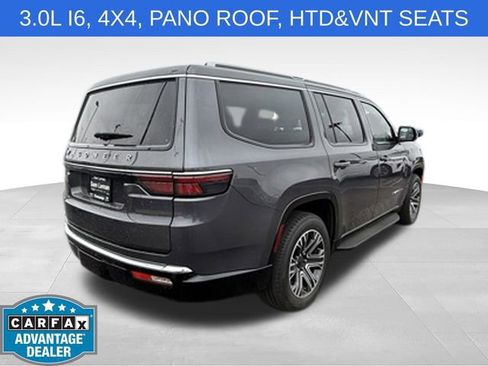 Used 2023 Jeep Wagoneer 4WD w/ Premium Group I image 4