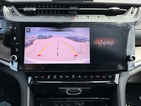 New 2026 Jeep Grand Cherokee L 4WD image 27