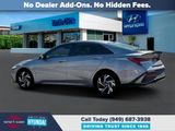 New 2025 Hyundai Elantra SEL image 4
