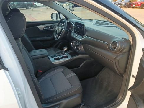 Used 2025 Chevrolet Blazer LT image 7