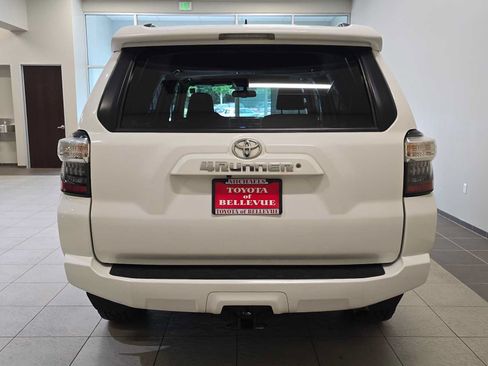 Used 2019 Toyota 4Runner SR5 Premium AWD/4WD image 5