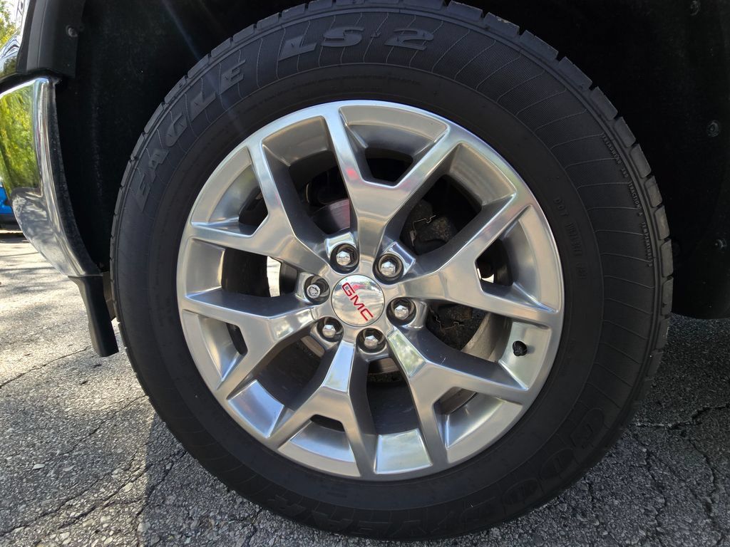 Used 2015 GMC Sierra 1500 SLT w/ SLT Crew Cab Value Package AWD/4WD image 17