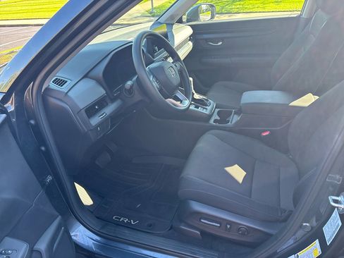 Used 2023 Honda CR-V EX image 9