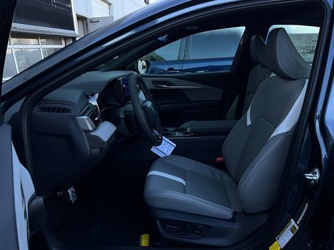 New 2026 Toyota Camry SE image 9