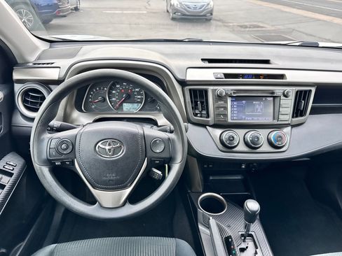 Used 2015 Toyota RAV4 LE w/ Four Season Floor Mat Package image 7