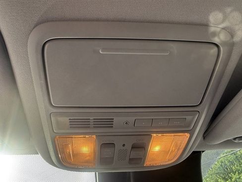 Used 2018 Honda Pilot Touring image 20