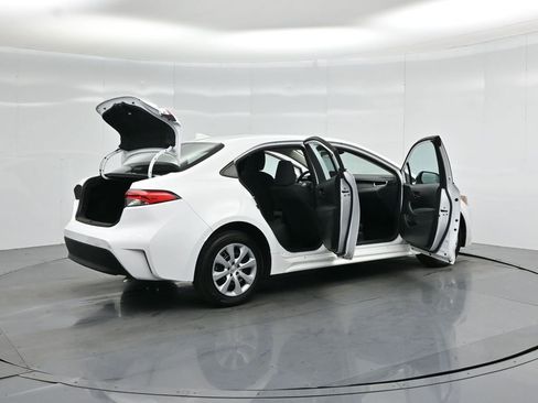 Used 2023 Toyota Corolla LE FWD image 6
