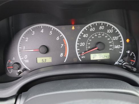 Used 2013 Toyota Corolla LE image 18