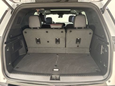 Certified 2025 Chevrolet Traverse RS AWD/4WD image 17
