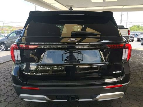 Used 2025 Ford Explorer Platinum AWD/4WD image 7