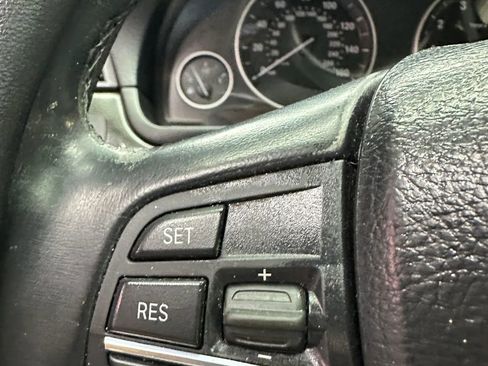 Used 2011 BMW 535i xDrive Sedan image 12