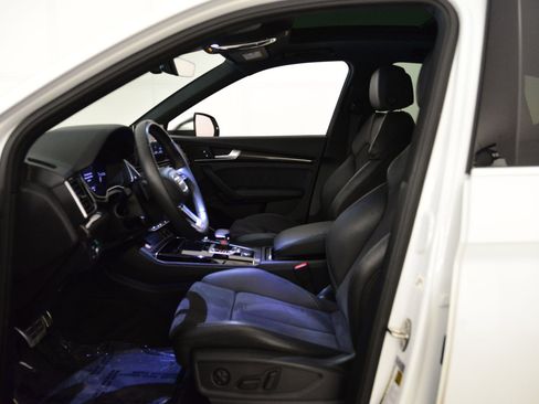 Used 2022 Audi SQ5 Premium Plus w/ Premium Plus Package image 28