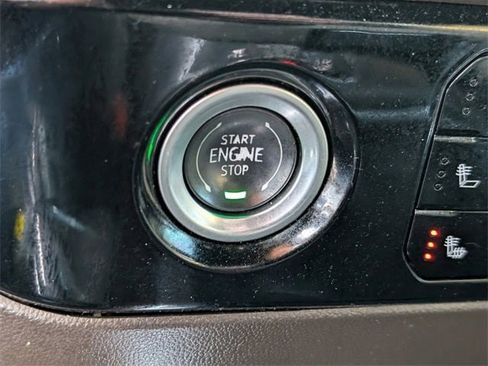 Certified 2024 GMC Sierra 1500 SLT image 18