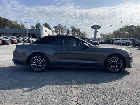 Used 2020 Ford Mustang Premium image 2