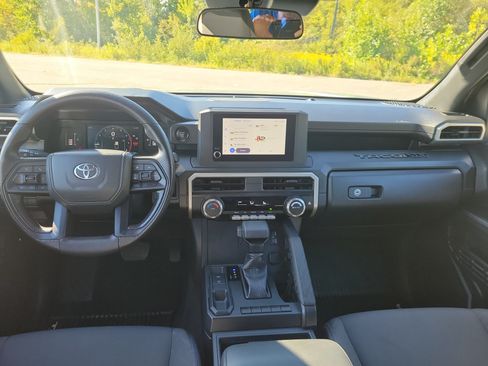 Used 2025 Toyota Tacoma SR RWD image 18