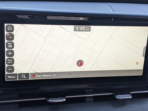 Certified 2024 Kia Carnival EX image 18