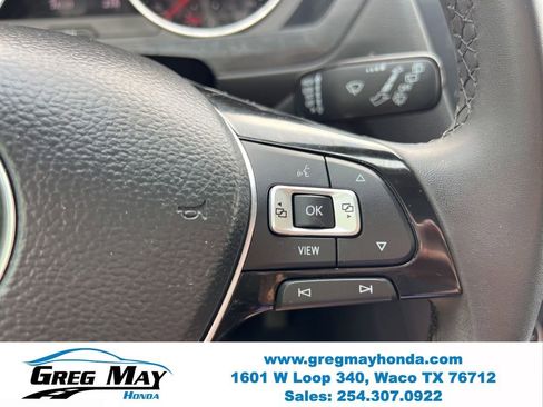 Used 2020 Volkswagen Tiguan SE FWD image 29