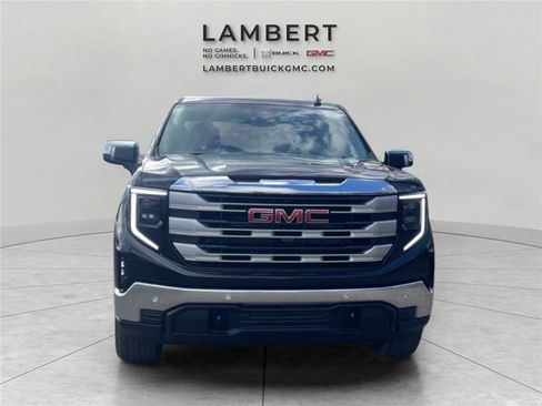 New 2026 GMC Sierra 1500 SLE image 8