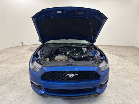 Used 2017 Ford Mustang Coupe RWD image 13