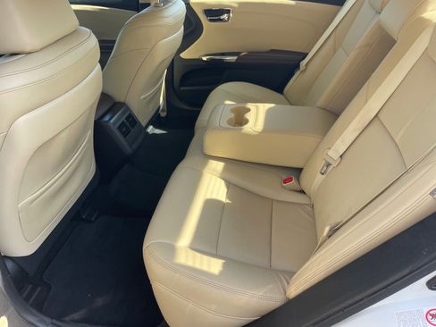 Used 2017 Toyota Avalon XLE FWD image 12