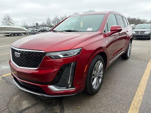 Used 2024 Cadillac XT6 Premium Luxury image 1