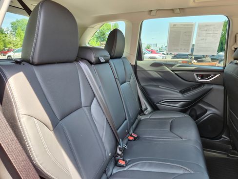 Certified 2023 Subaru Forester Touring AWD/4WD image 15