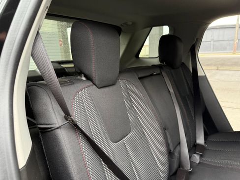 Used 2017 GMC Terrain SLE image 19