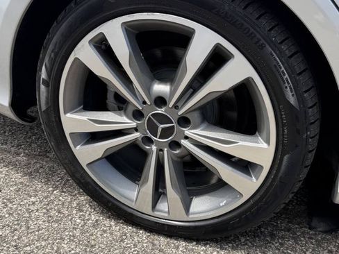 Used 2014 Mercedes-Benz E 350 Sedan image 7