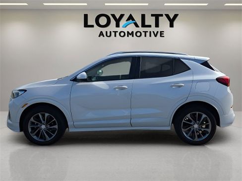 Used 2022 Buick Encore GX Preferred w/ Sport Touring Package image 2