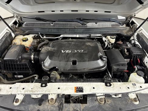 Used 2020 Chevrolet Colorado W/T w/ WT Convenience Package RWD image 36
