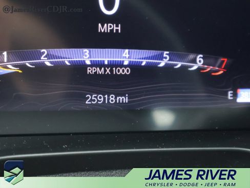 Used 2025 Jeep Grand Cherokee Altitude AWD/4WD image 30