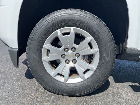 Used 2020 Chevrolet Colorado LT w/ LT Convenience Package RWD image 8
