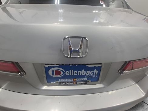 Used 2011 Honda Accord EX-L image 18