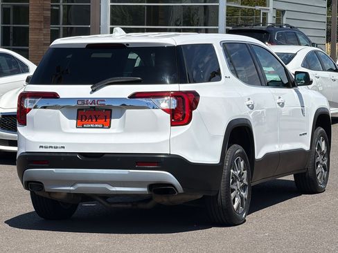 Used 2022 GMC Acadia SLE FWD image 5