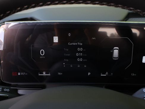 New 2027 Kia Carnival SX w/ Dark Edition Package FWD image 11