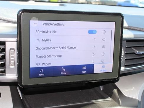 Used 2020 Ford Explorer XLT w/ Equipment Group 202A AWD/4WD image 28