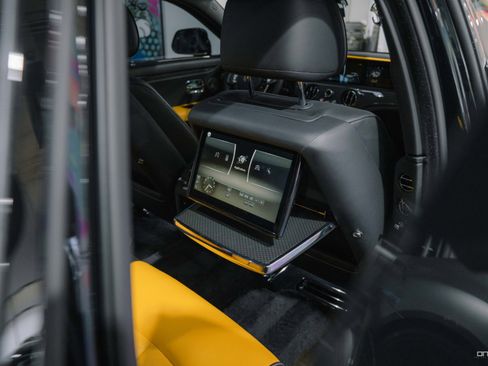 Used 2022 Rolls-Royce Ghost Black Badge image 10