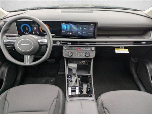 New 2026 Hyundai Tucson SE image 17