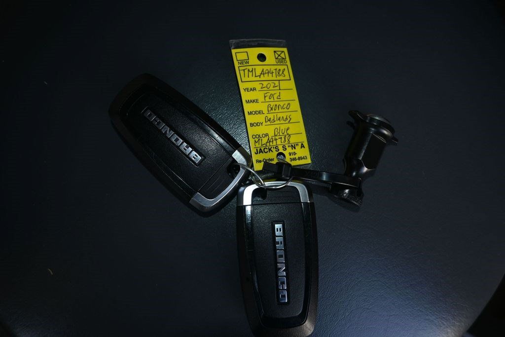 Used 2021 Ford Bronco Badlands AWD/4WD image 32