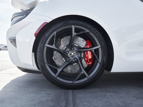 Used 2021 McLaren Elva image 33