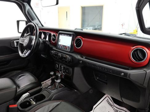 Used 2021 Jeep Wrangler Unlimited Rubicon AWD/4WD image 17